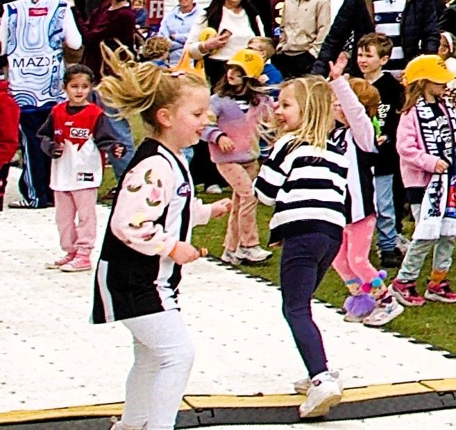 childrens disco entertainer