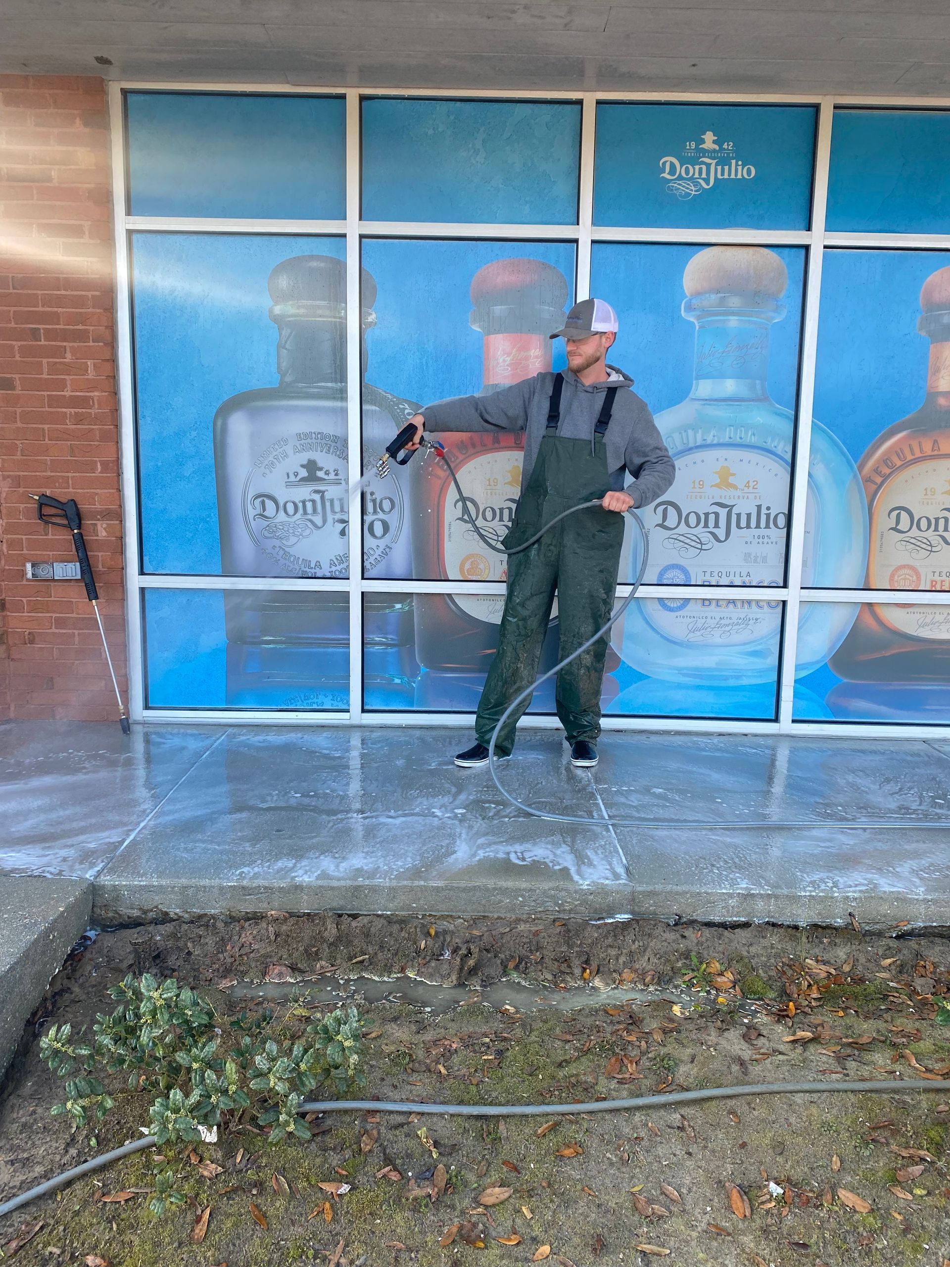 sidewalk pressure washing