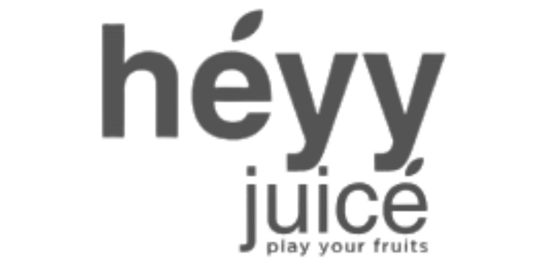 Logo Héyy Juice: teks abu-abu, 