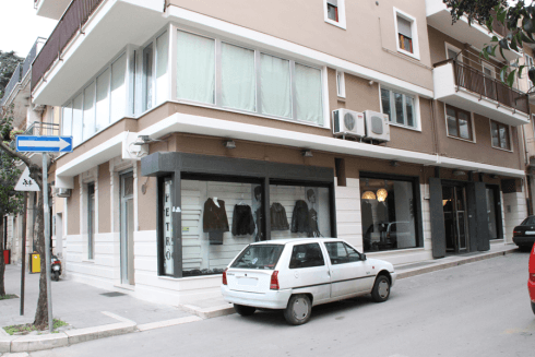 vetrine di un atelier di moda