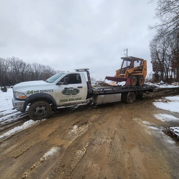 2470 Towing & Recovery Will Haul Your Oversized Vehicle & Equipment in Moberly, MO & Beyond.