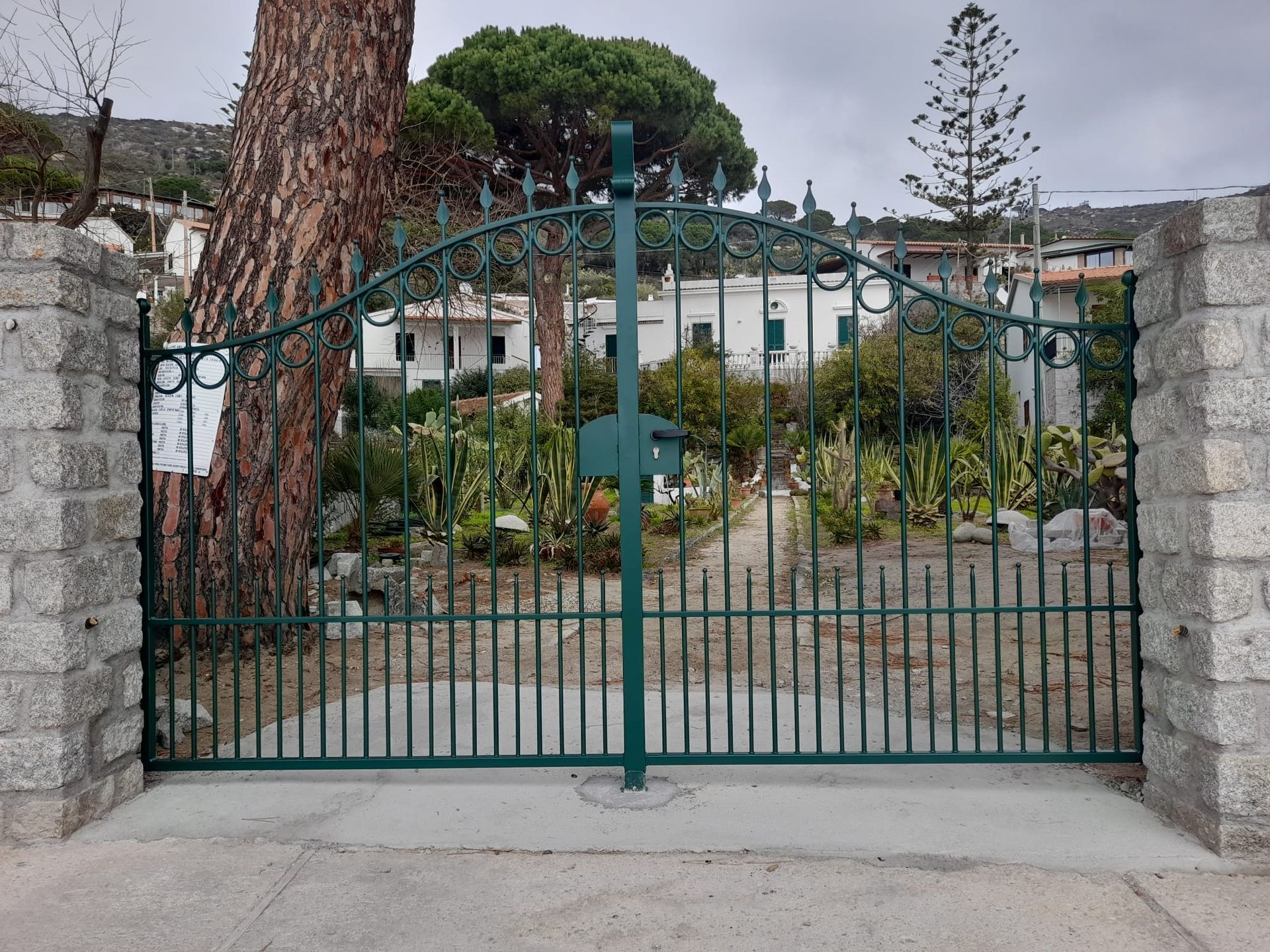 cancello metallo