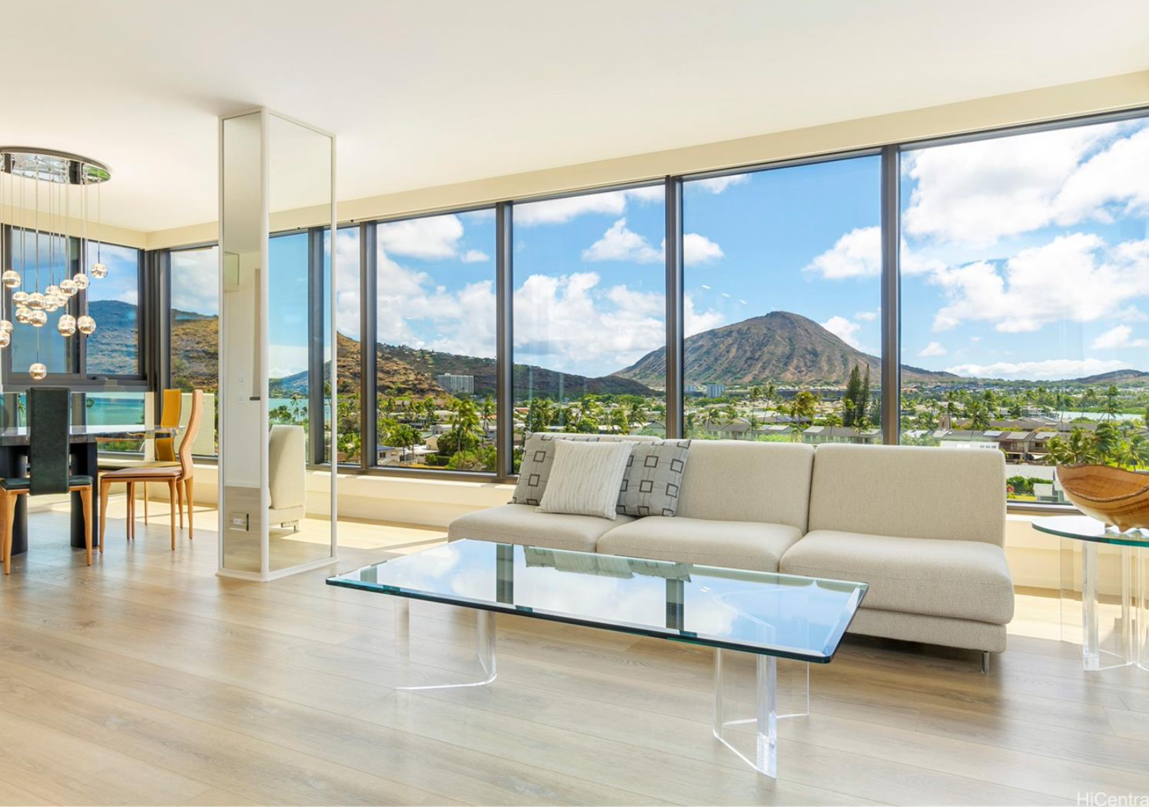 250 Kawaihae Living Room 3