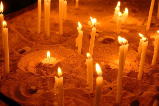 Peaceful candlelight memorial display symbolizing remembrance at a Kennett Square, PA funeral home and cremations service