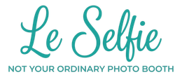 The logo for le selfie not your ordinary photo booth.