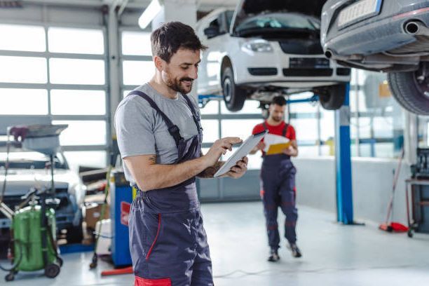 Automotive Technicians — Kingston, TAS — Southern Mechanical & Brake Service Automotive Technicians — Kingston, TAS — Southern Mechanical & Brake Service