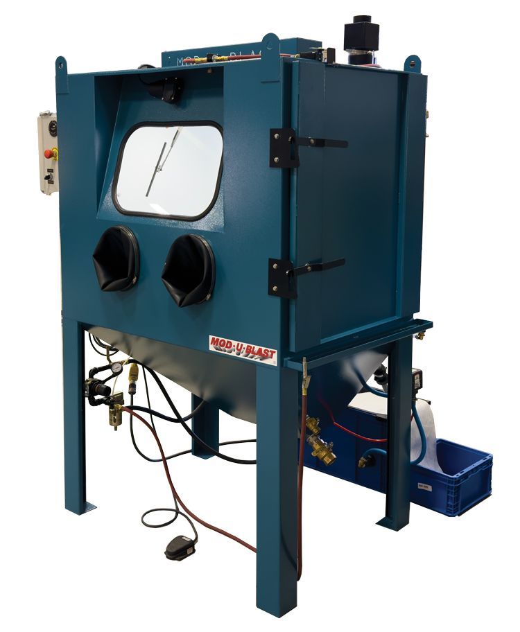 Wet blast vapor blast cabinet