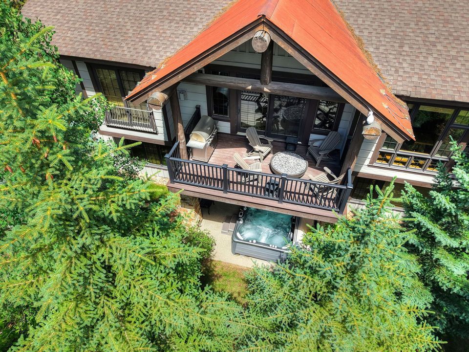 Luxury mountain vacation rental with scenic views in Breckenridge Colorado