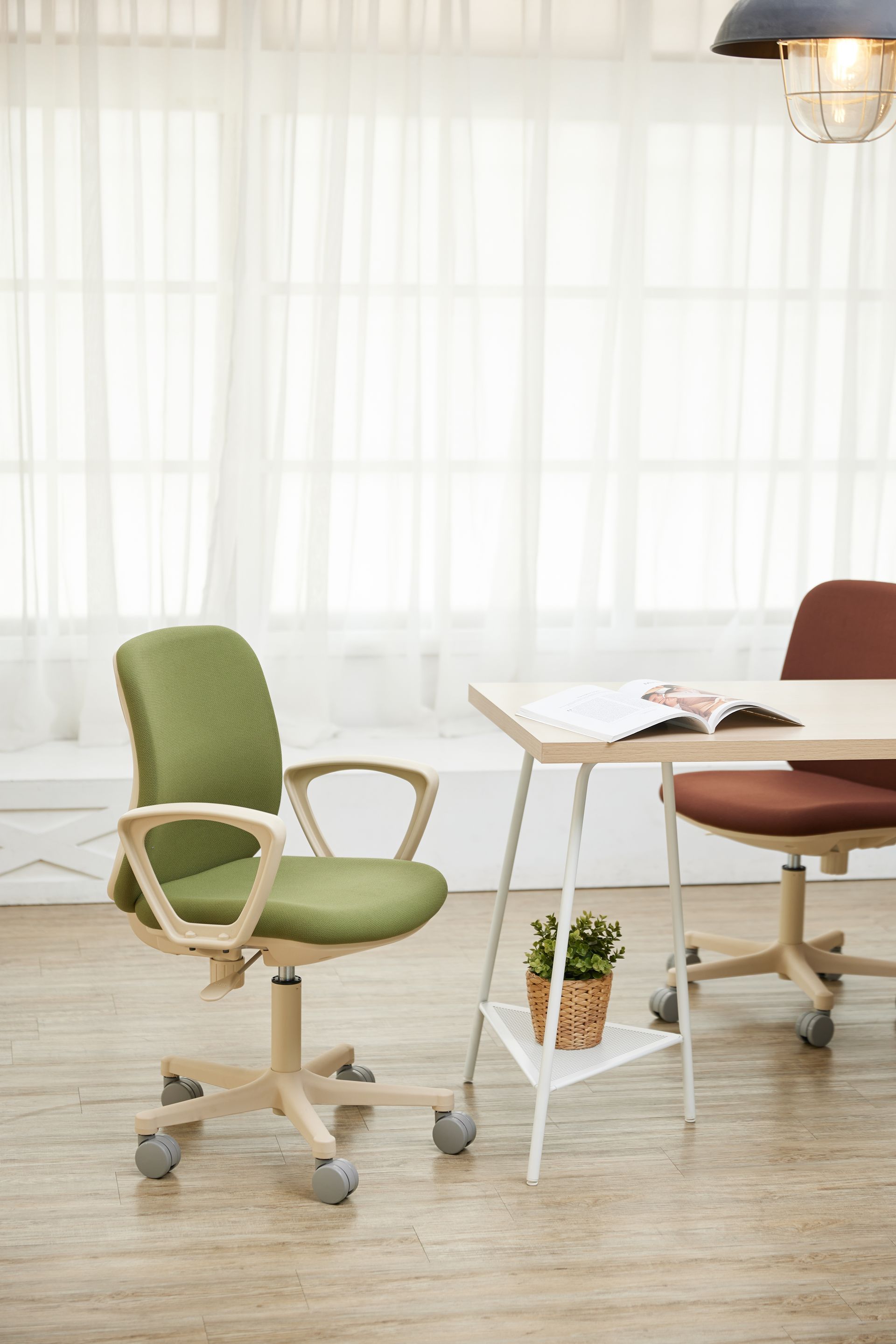 森林色系居家雋雅椅 https://irp.cdn-website.com/8582e4b8/dms3rep/multi/BOJUN-IMG_0437.jpg