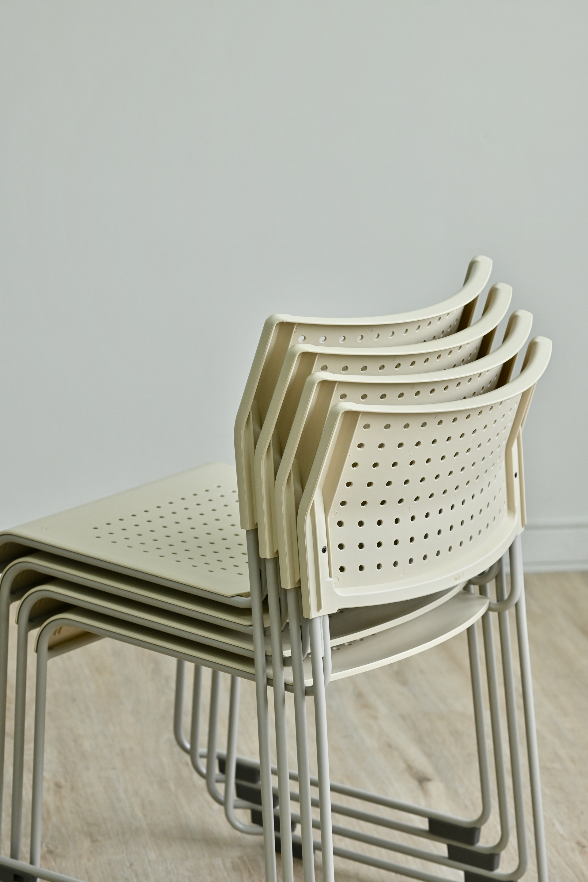 Ingica 休閒椅 https://irp.cdn-website.com/8582e4b8/dms3rep/multi/DSC_4379+%281%29.png