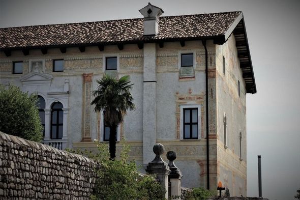 Scala antica in pietra