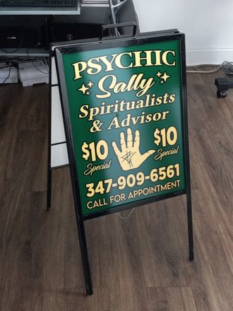 A sign for psychic gally spiritualists and advisors