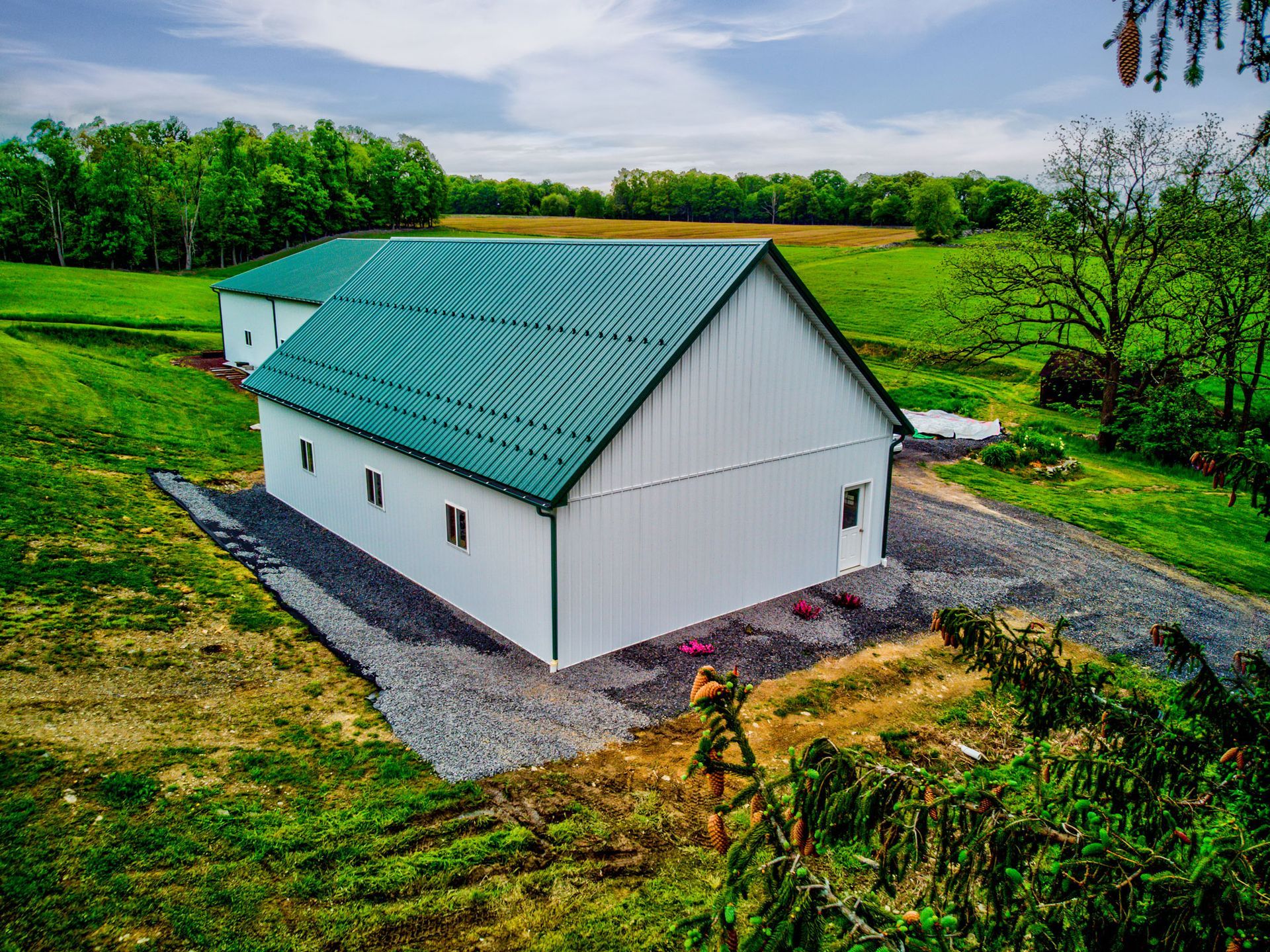 pole barn construction company near me 