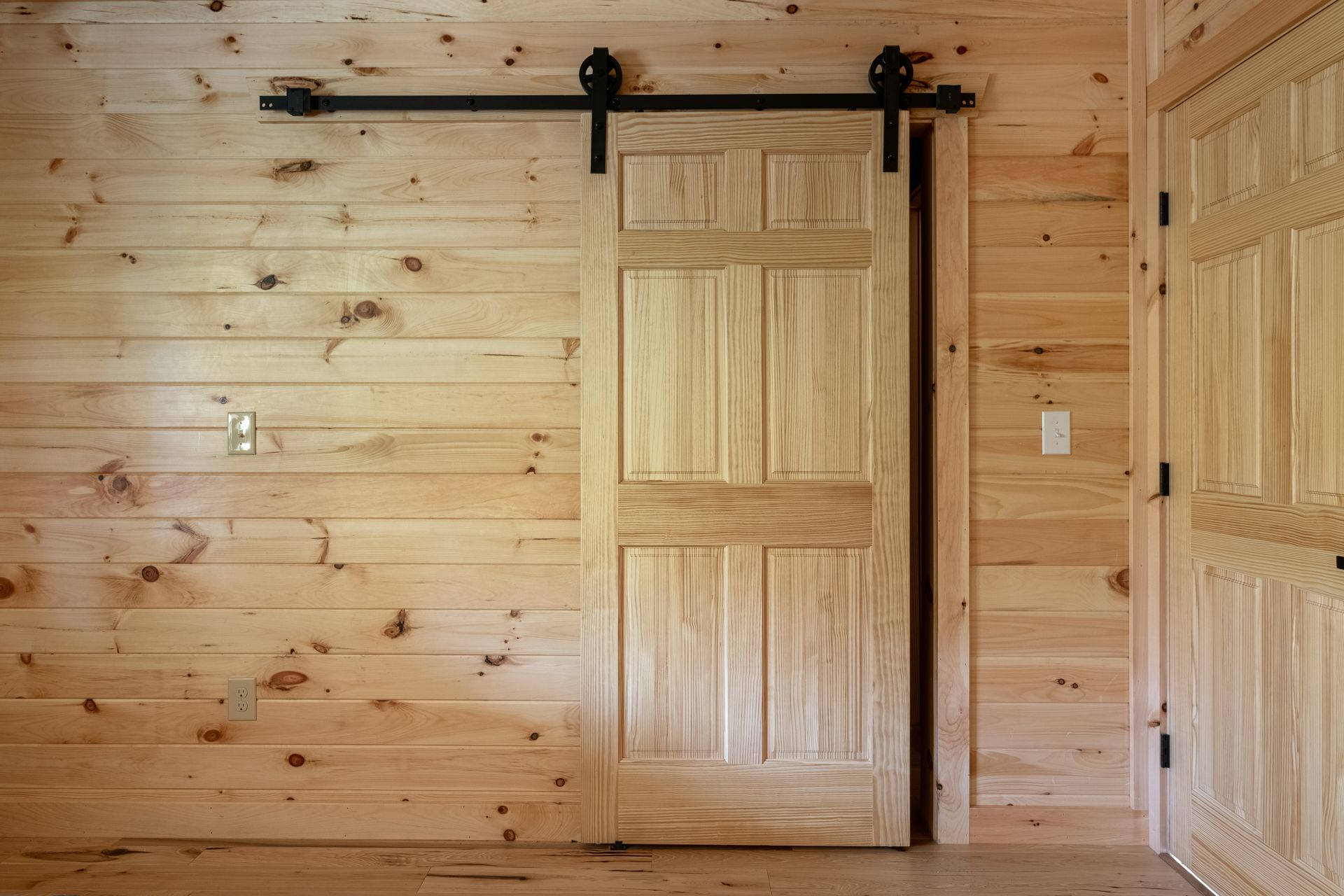 wooden trim 