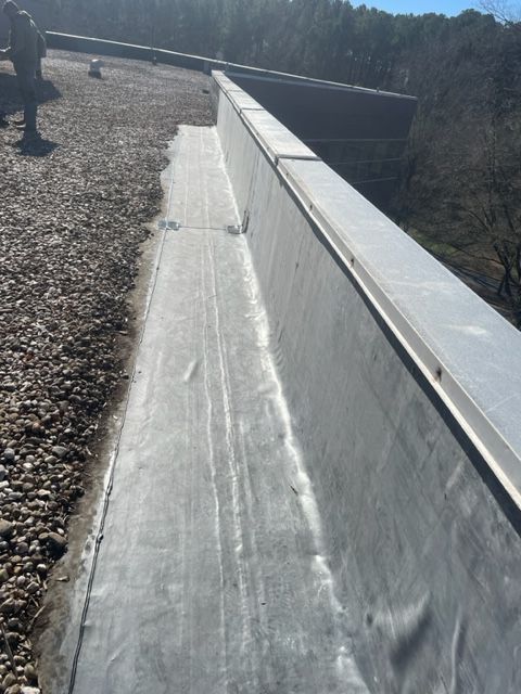 Side Panel - Glen Allen, VA - DeShazo & Son Roofing Inc.