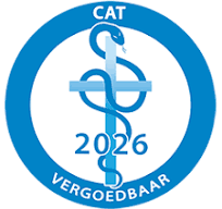 Blauw CAT 2026-certificeringslogo met een slang rond een kruis, 