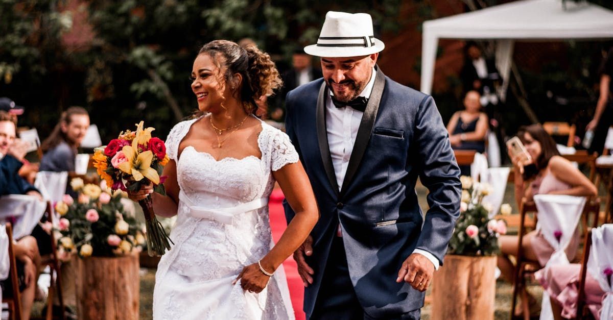 Outdoor Wedding Ideas for Creative Couples