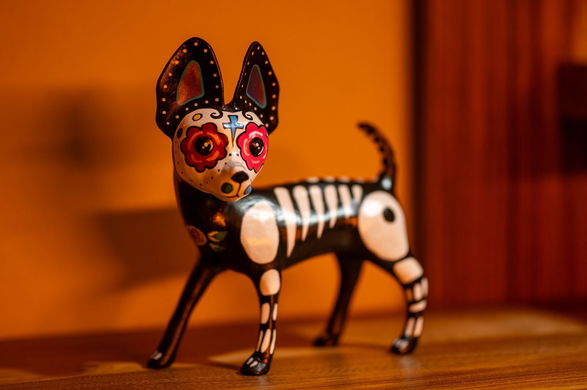 Perro artesanal de madera