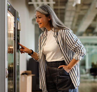 Legend Vending Marketplaces - Heathly Options, Modern Machines, Fully Customizable, Eco-Friendly