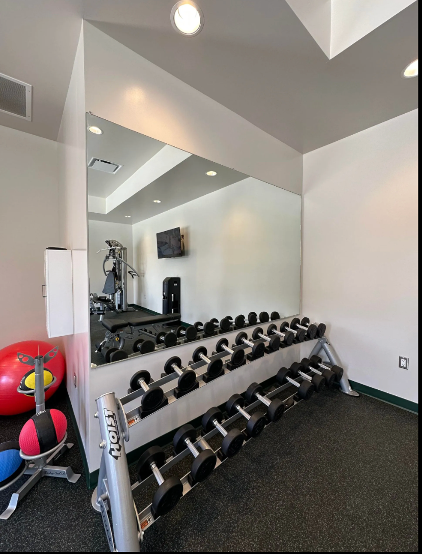 Commercial mirror and glass installation by Glass Daddy Redmond OR