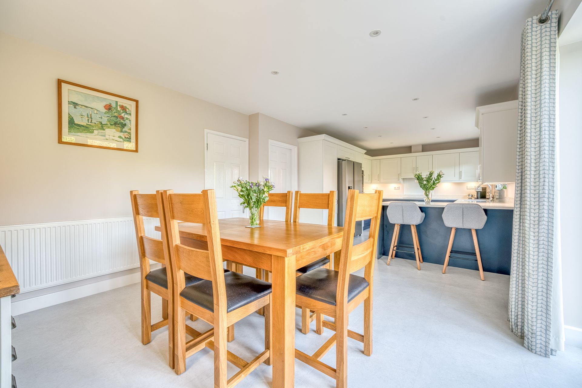 Kitchen table with modern layout