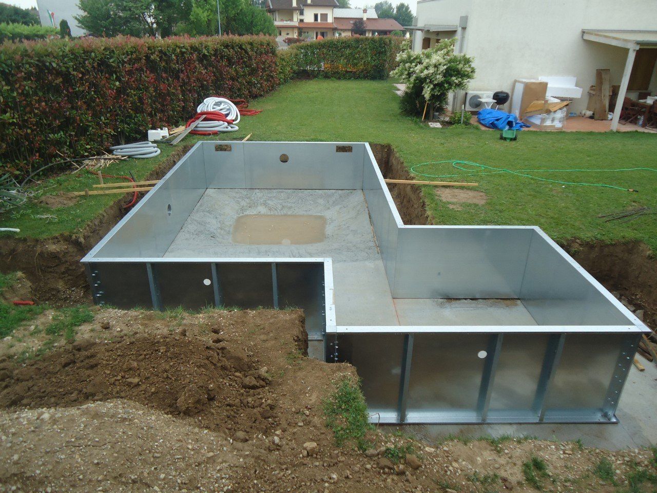 PIASTRELLE PISCINA