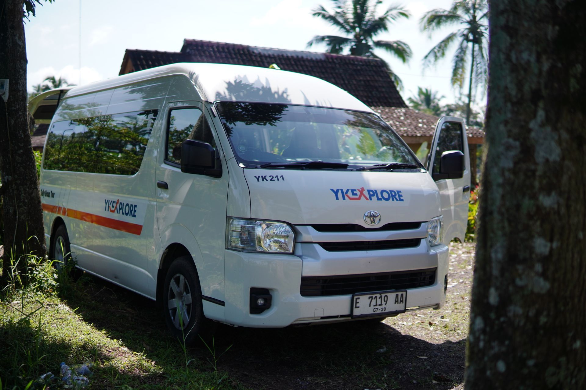 Bromo Ijen Group Tour Vehicle