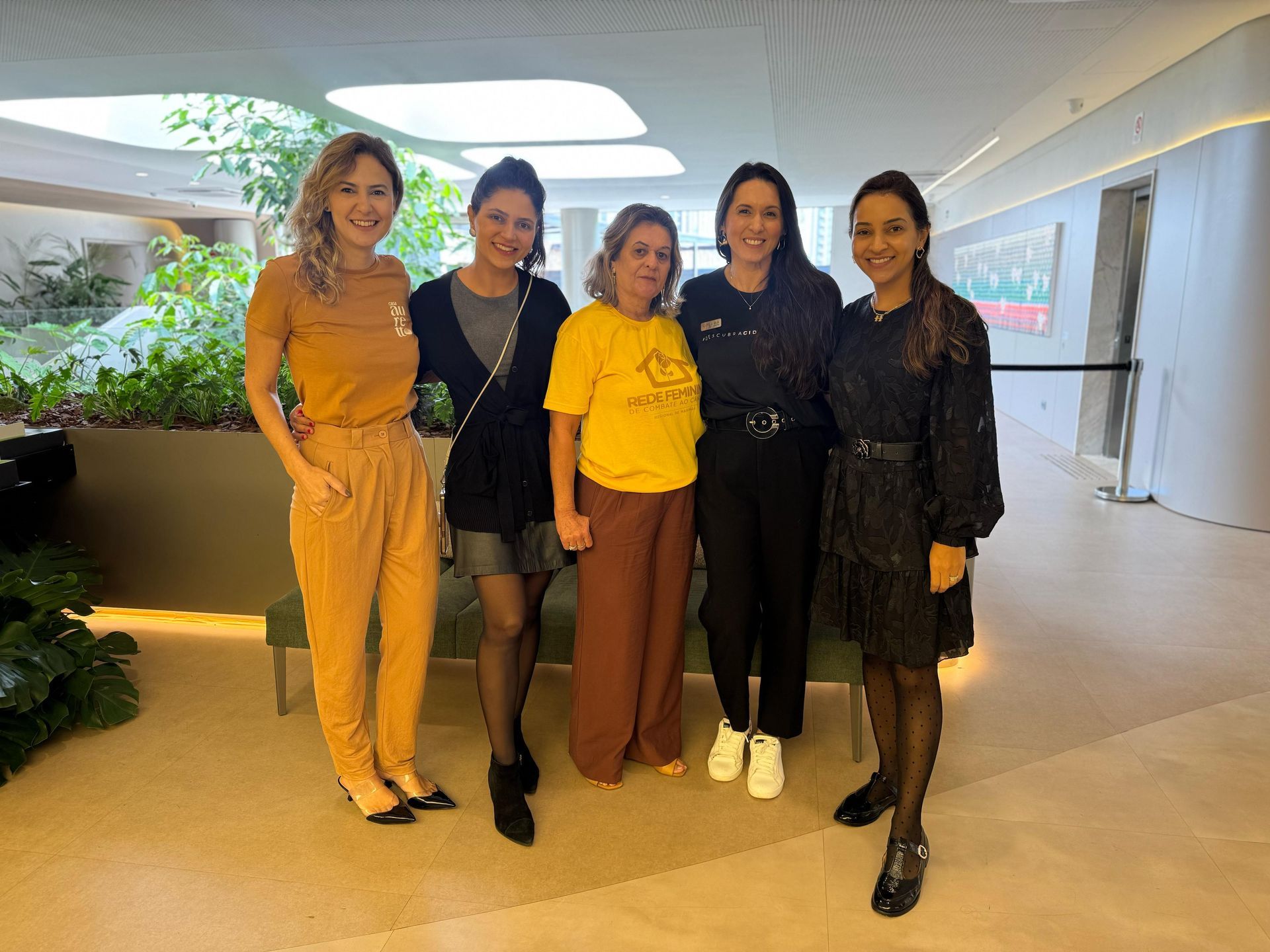 Carina Perin da Auretto, Mayra Normandia, Maria Luiza Marçal da RFCC, Lorena Nazario da Galeria PRC Aruna e Cellina Normandia 