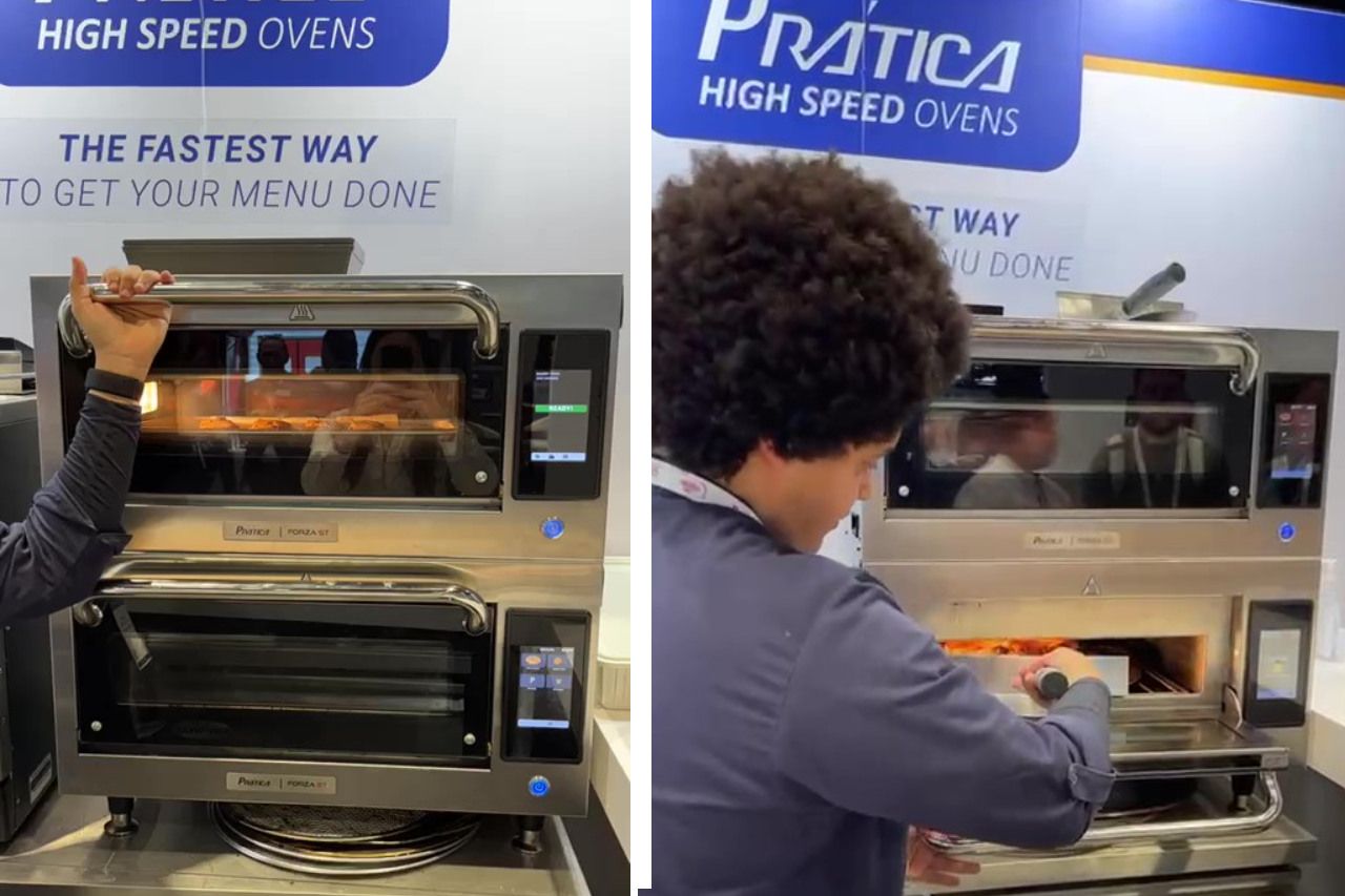 Um homem está em pé na frente de um forno de alta velocidade.