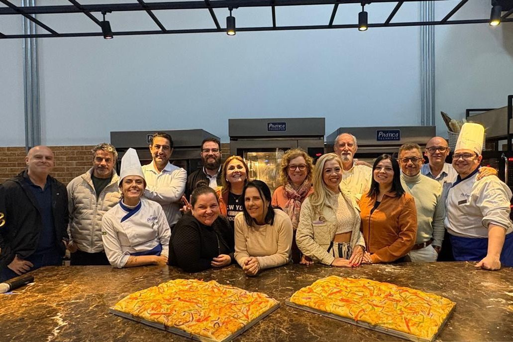 Equipe comercial participa de capacitação técnica em SP