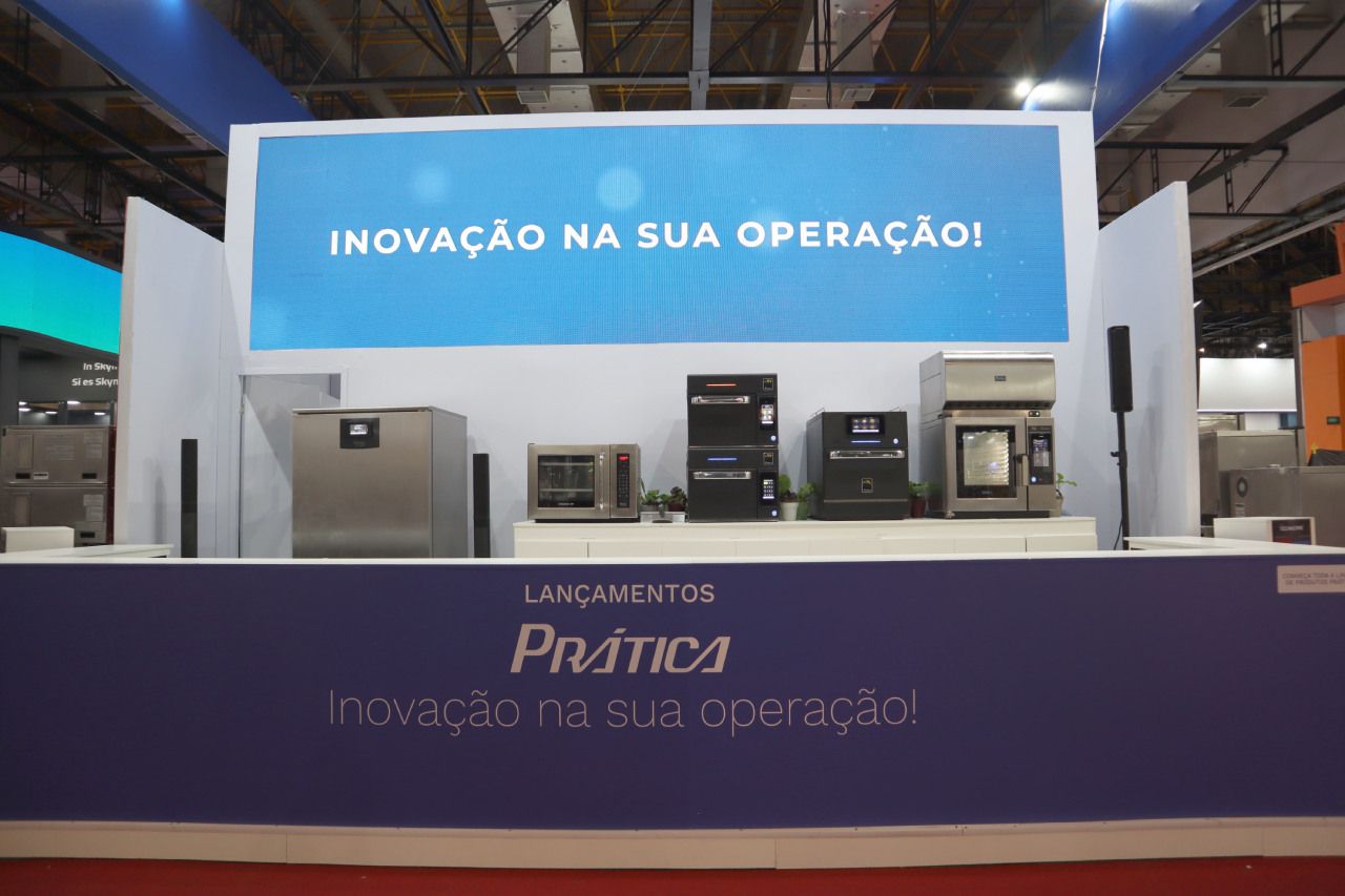 A sign that says inovacao na sua operacao on it