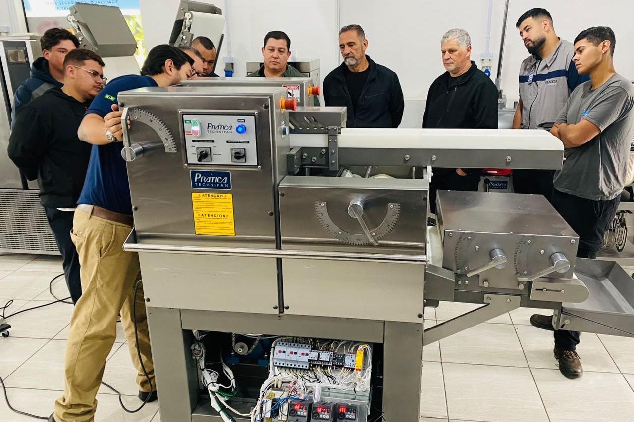 Prática promove atualização técnica em panificação