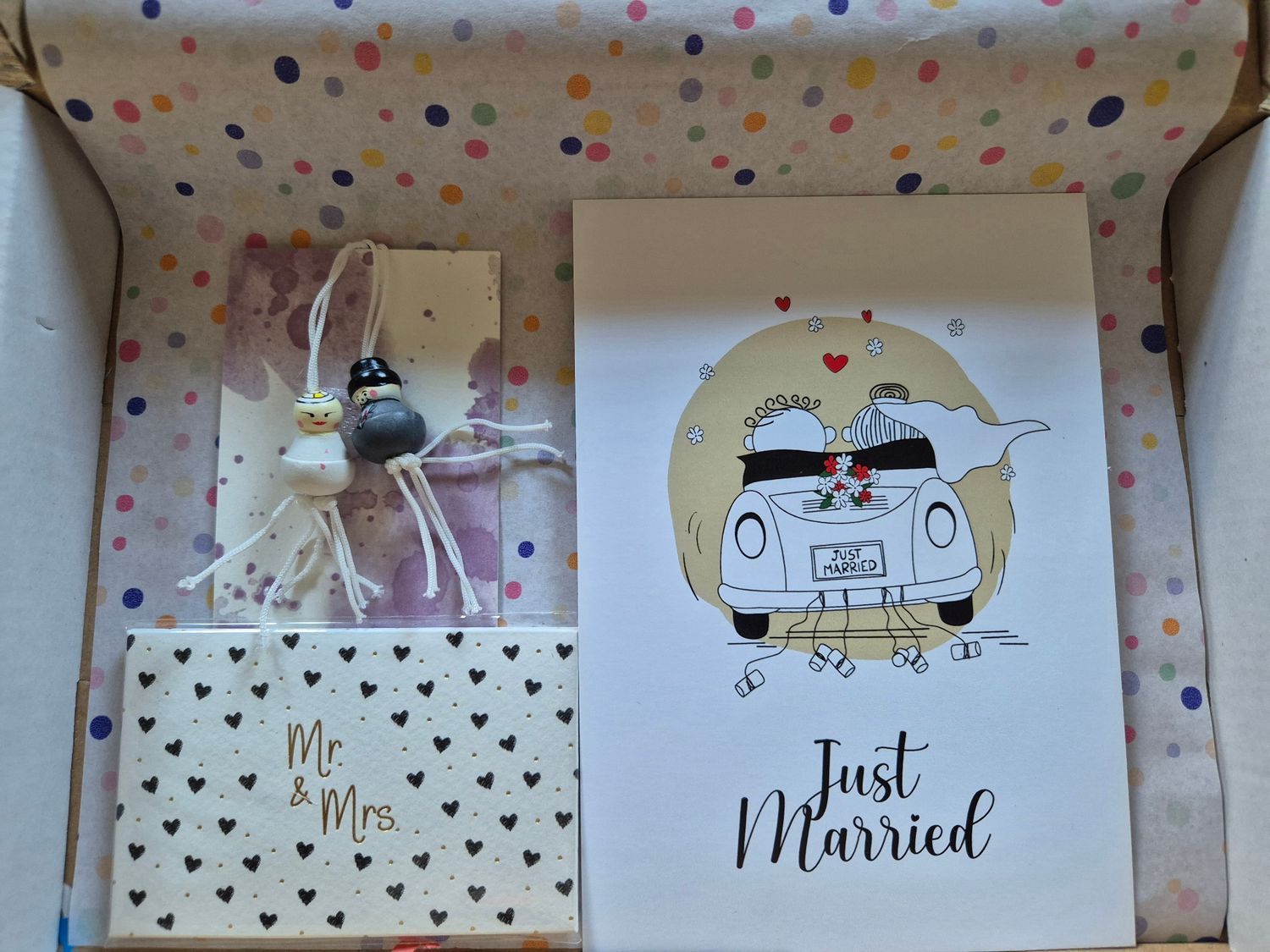 Cadeauverpakking met een kaartje met de tekst