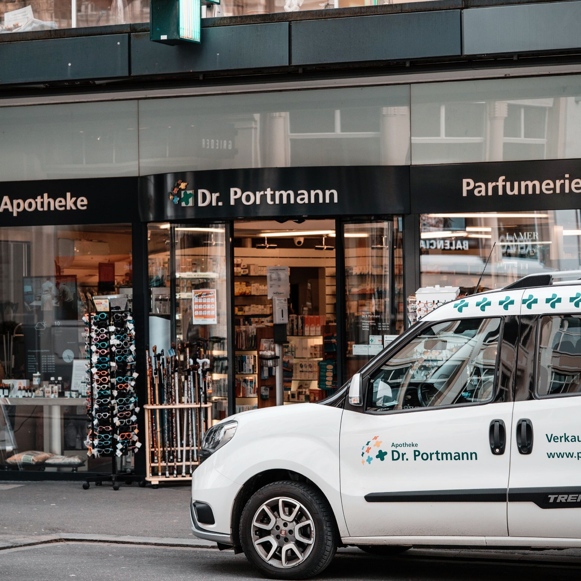Liefer und Abholservice Apotheke Dr. Portmann Interlaken