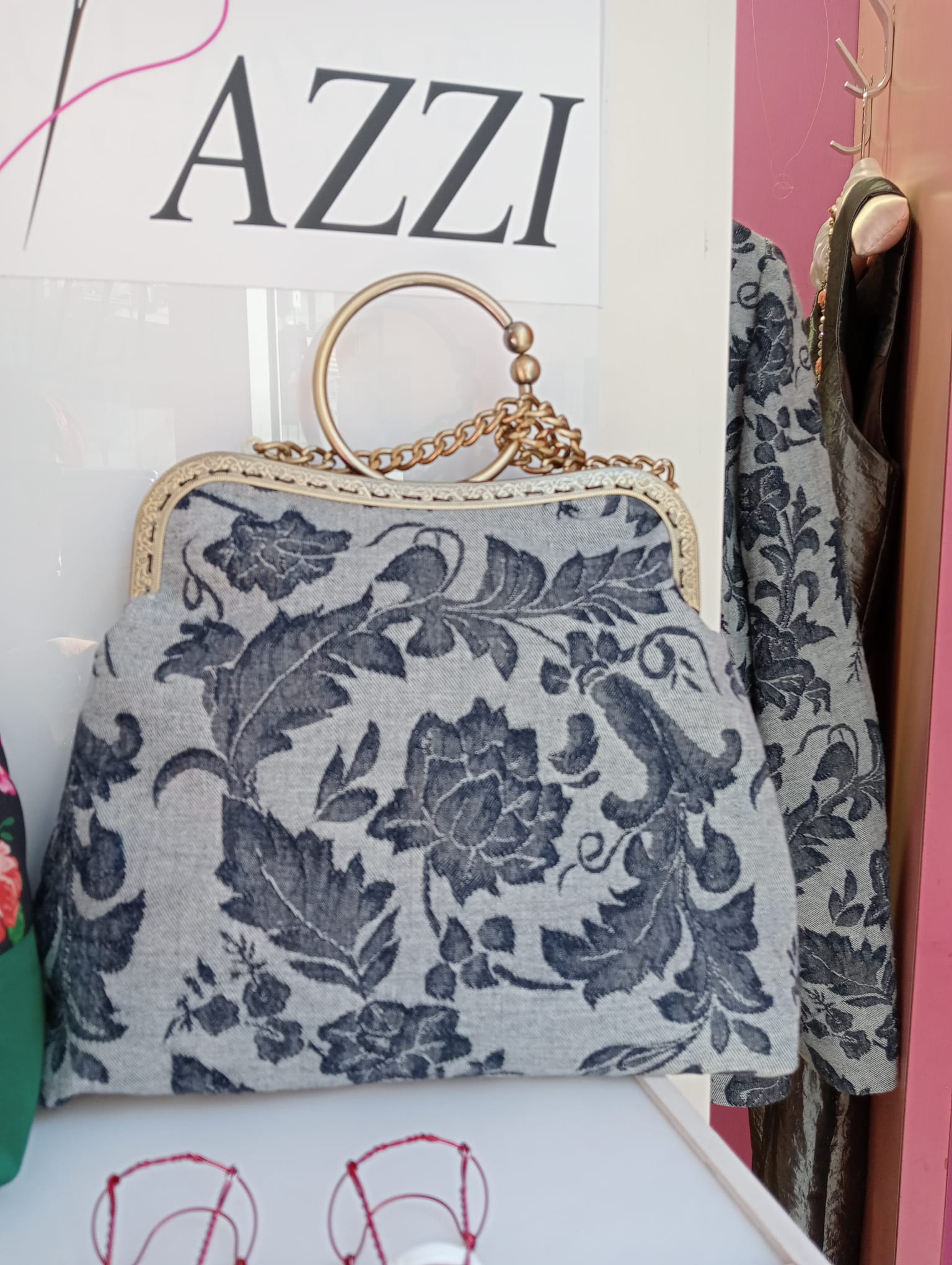 Realizzazione della sartoria Pizzi Pazzi