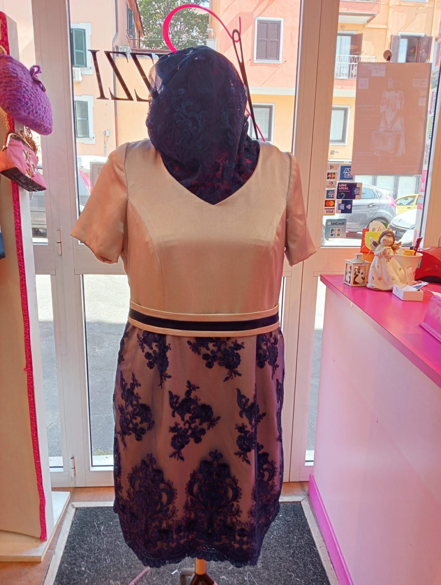 Realizzazione della sartoria Pizzi Pazzi