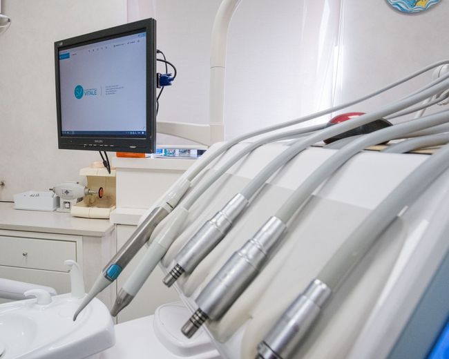 Studio dentistico Vitale in consulto
