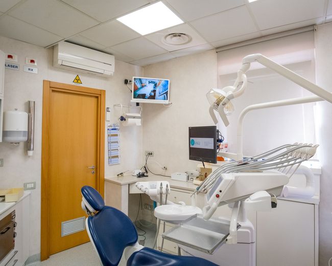 Studio dentistico Vitale in consulto