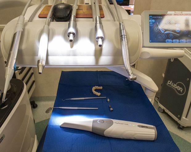 Studio dentistico Vitale in consulto