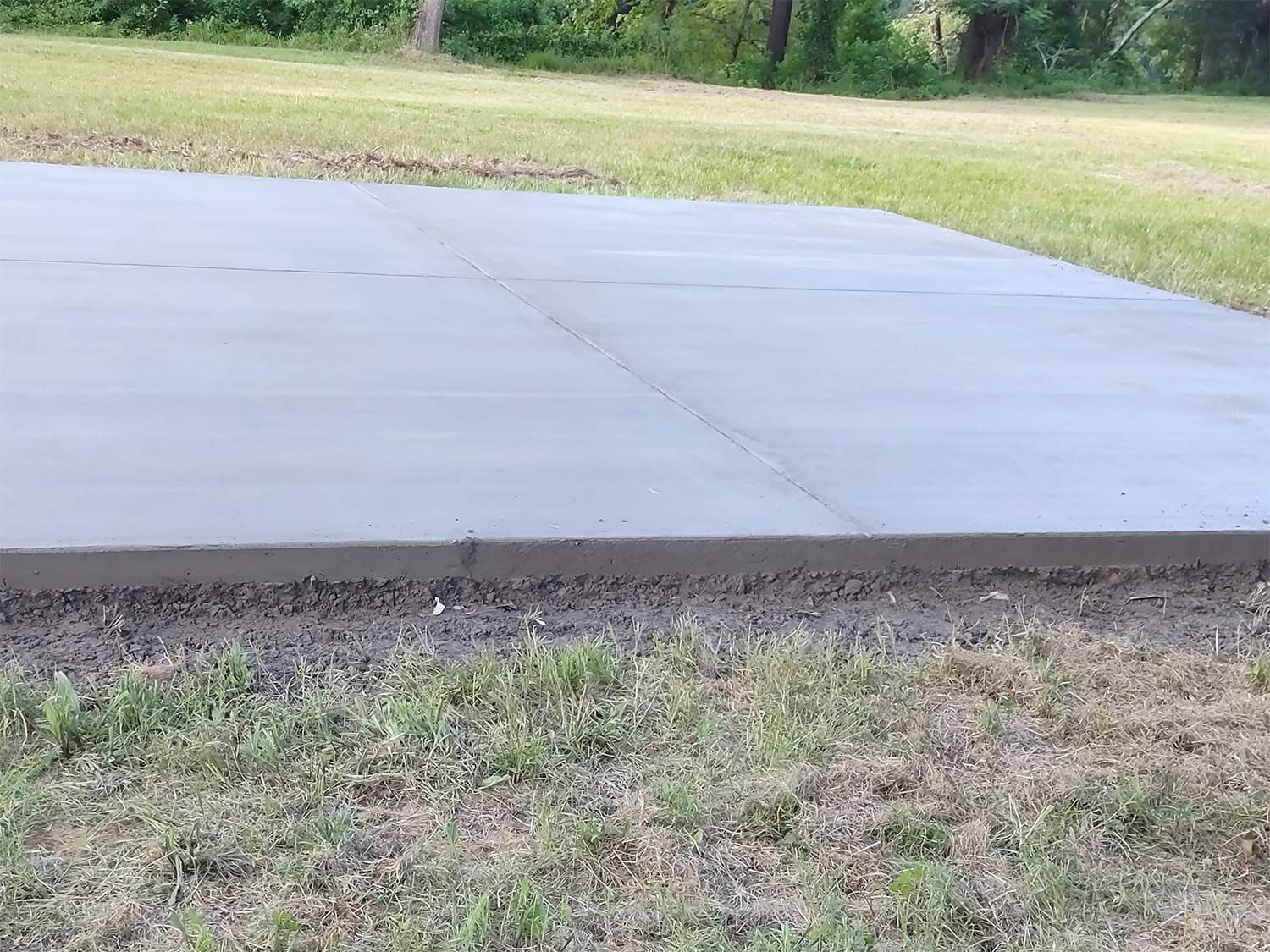 Concrete pads — Kinston, NC — Hugo's Concrete LLC