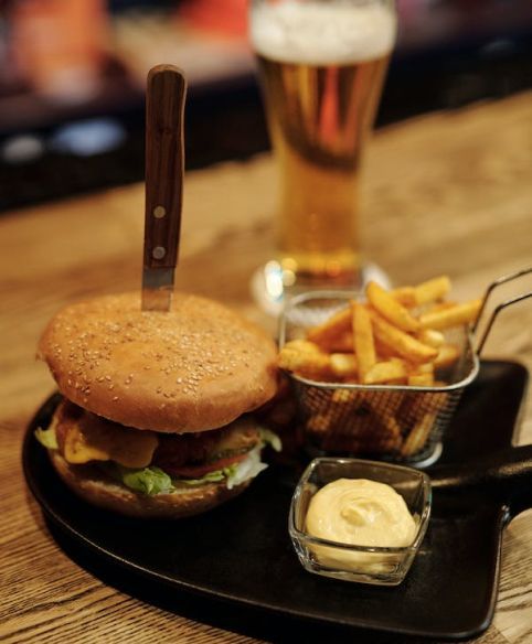 cradock arms drinks and food