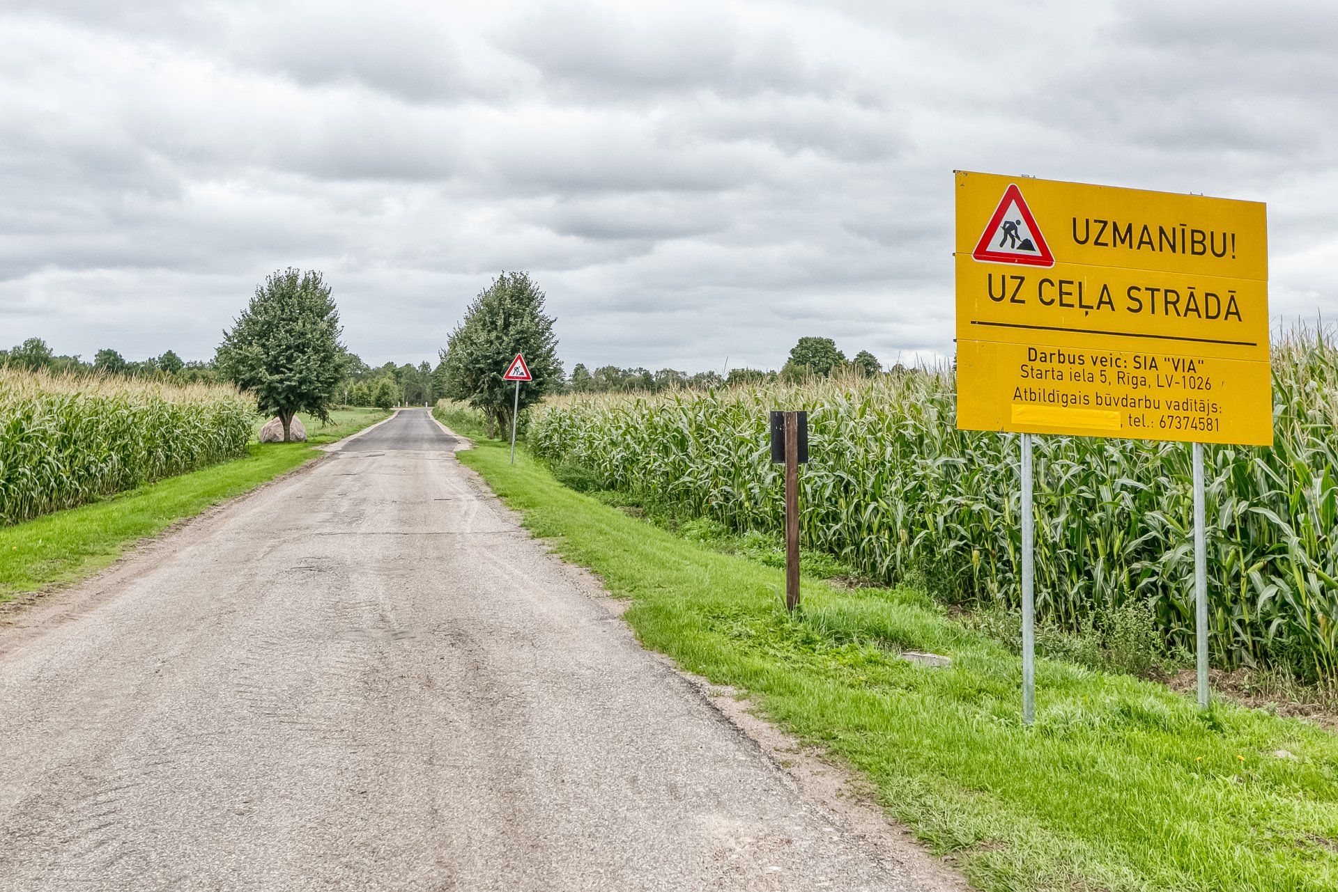 Renovation of the carriageway surface of the municipal highway P - 04 “Gaiļkalni kapi - Vecmuižciems” from 3.01 to 3.46 (0.45 km) and the carriageway of the municipal highway P - 06 “Vējdzirnavas - Lielferma” from 0.00 to 0.25 (0.25 km)