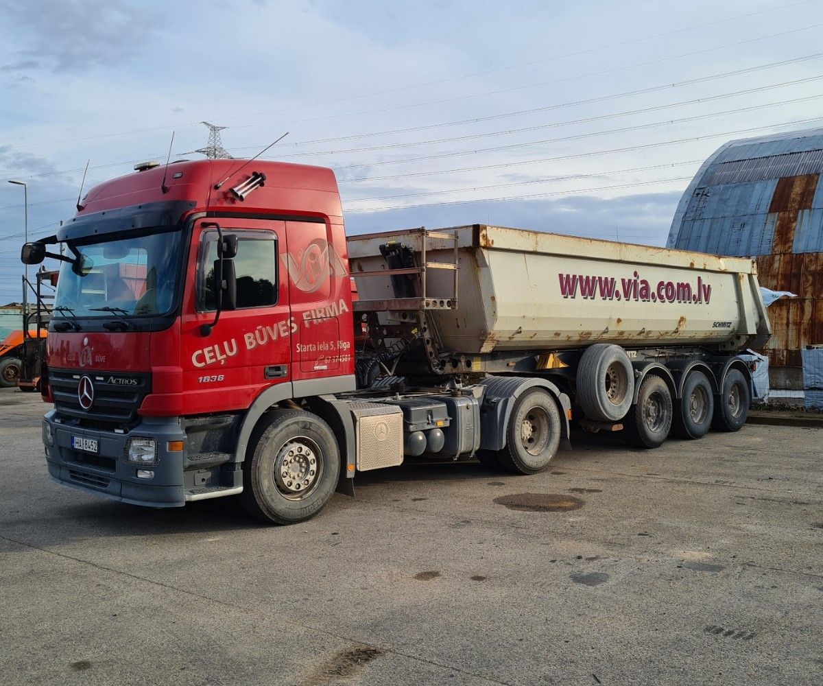 Sedlu vilcējs-pašizgāzējs Mercedes-Benz ACTROS 1836
