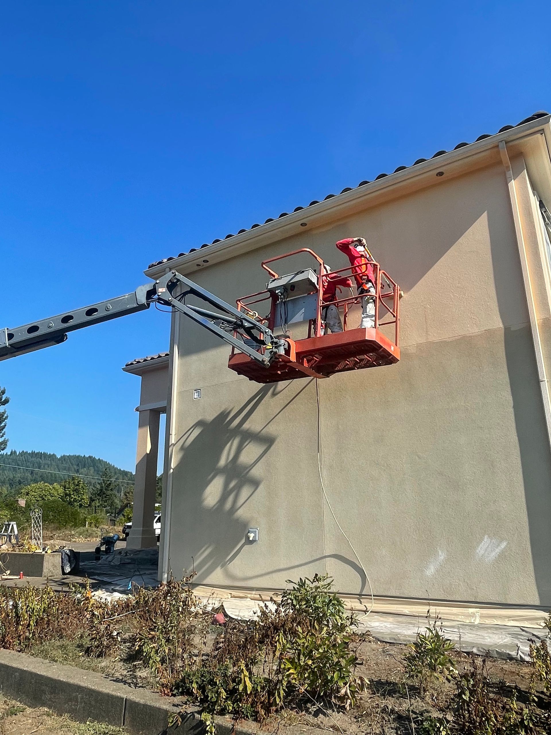 Exterior commercial building painting service