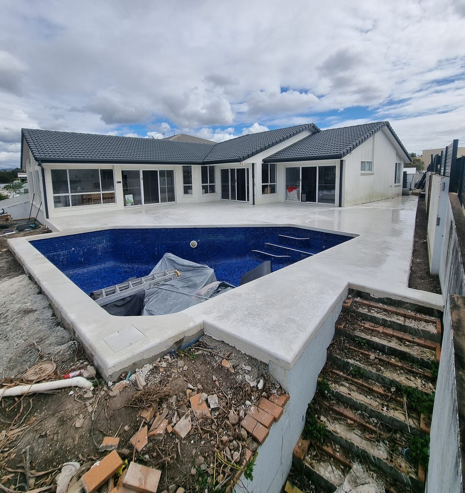 Honed Concrete Pool Surrounds in The Gold Coast