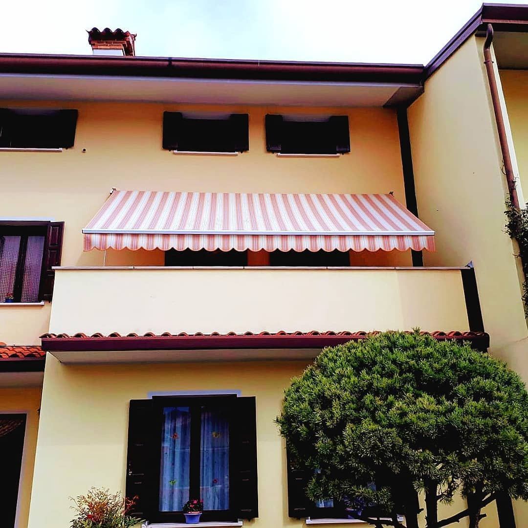 Tende a bracci