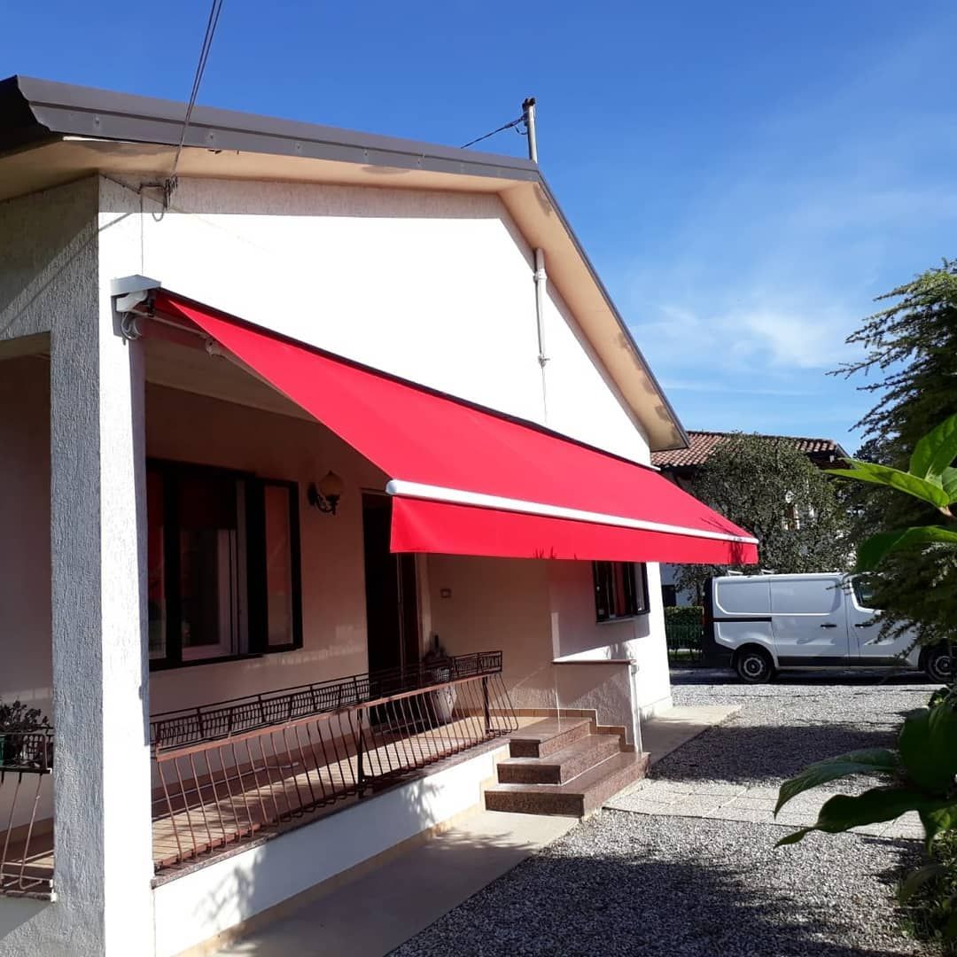 Tende a bracci
