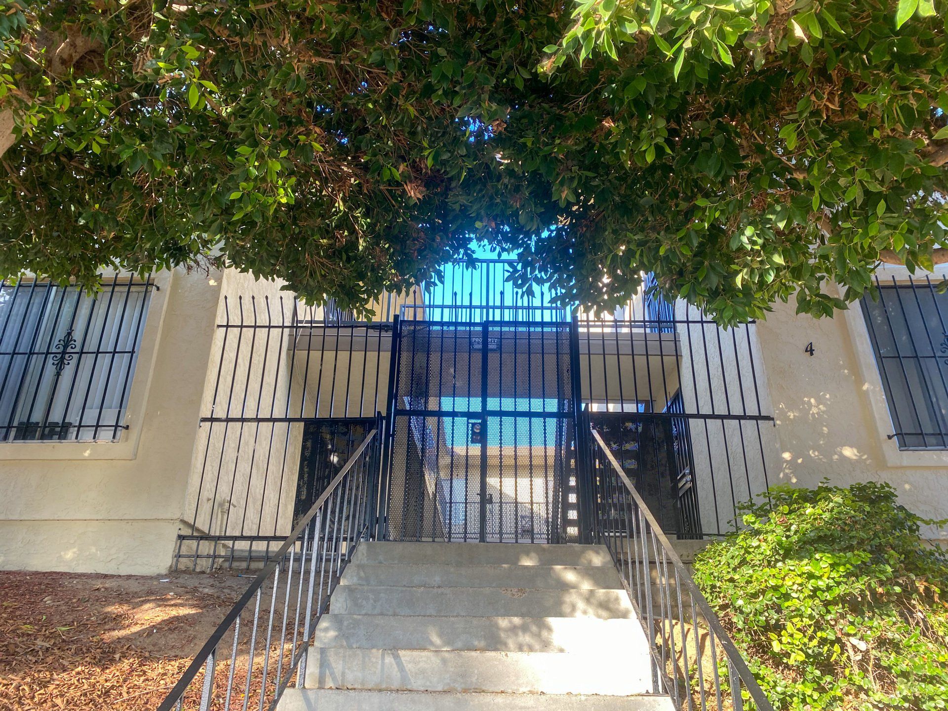 Yellow House in Torrance