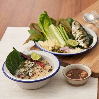 Crying Cat Rice Bowl with
Born to Dine Fish Sauce
Dashi rice mashed with roasted Mackerel, served with Born to Dine fish sauce and soft boiled egg