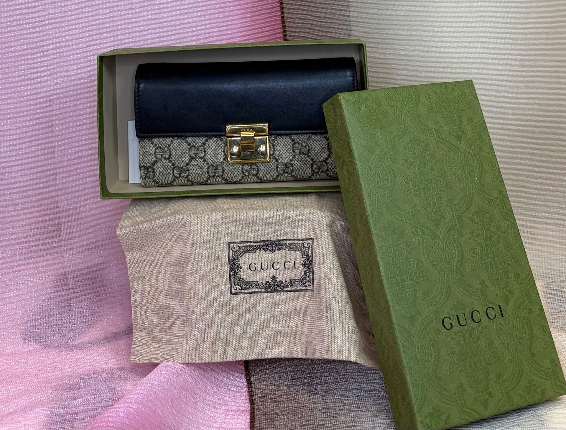 Gucci Padlock Wallet on Chain-Good Condition W/Box/Dustbag/LegitApp COA